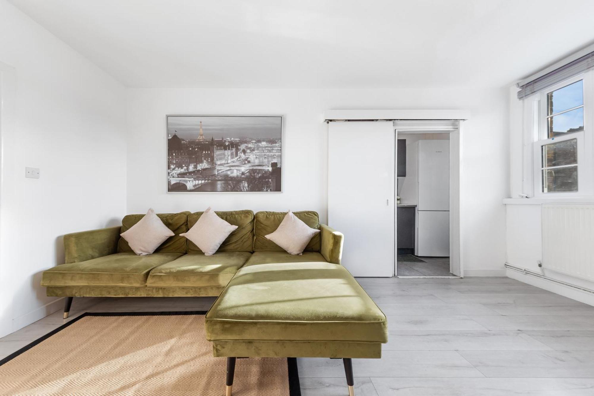 Four-bedroom Luxury Living - Westminster & Vauxhall