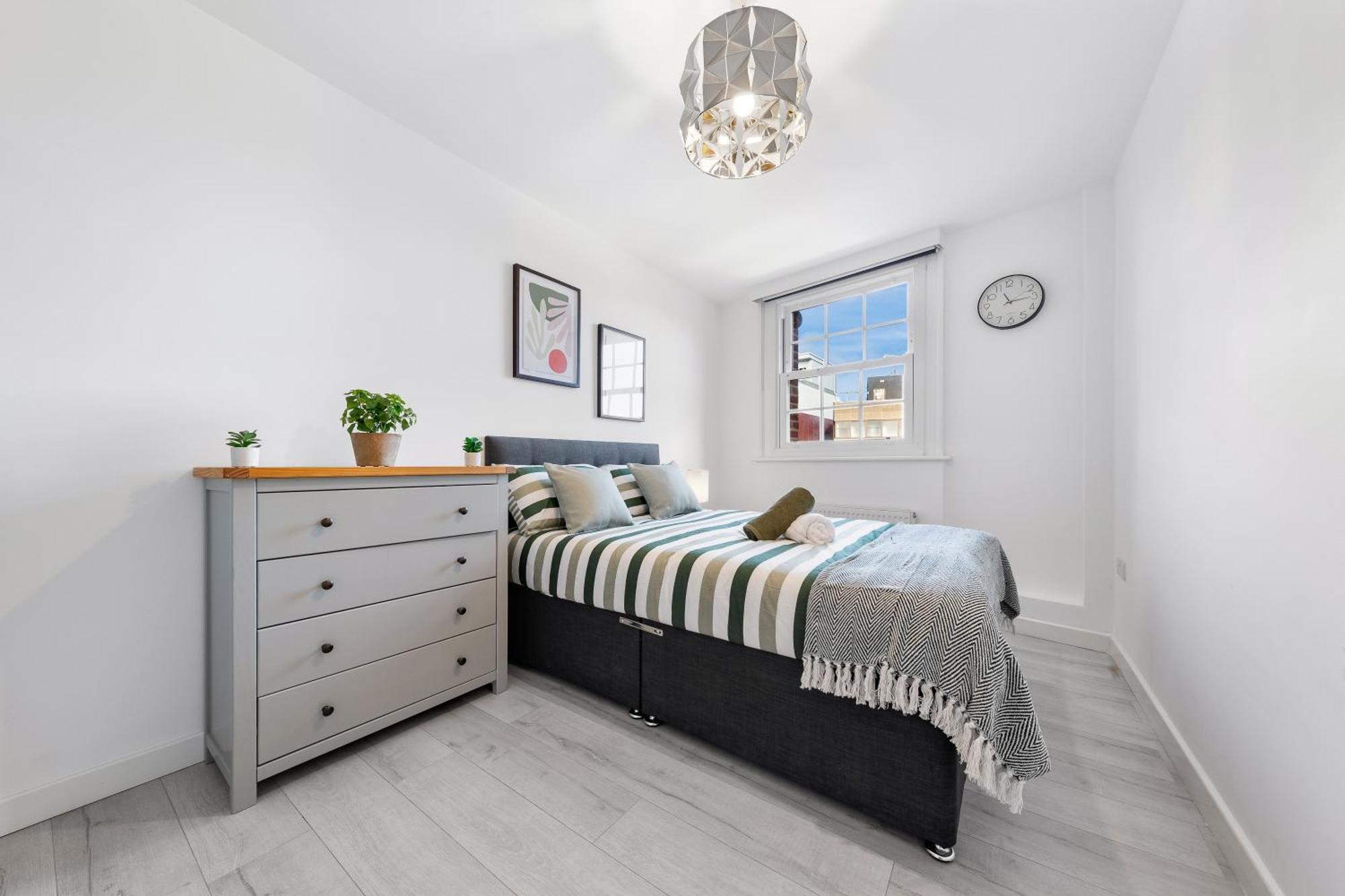 Four-bedroom Luxury Living - Westminster & Vauxhall * London